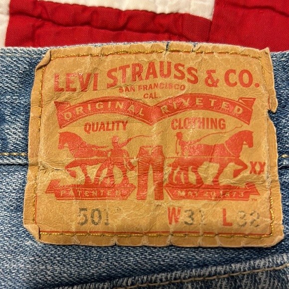 501 32x32, worn - Picture 2 of 2